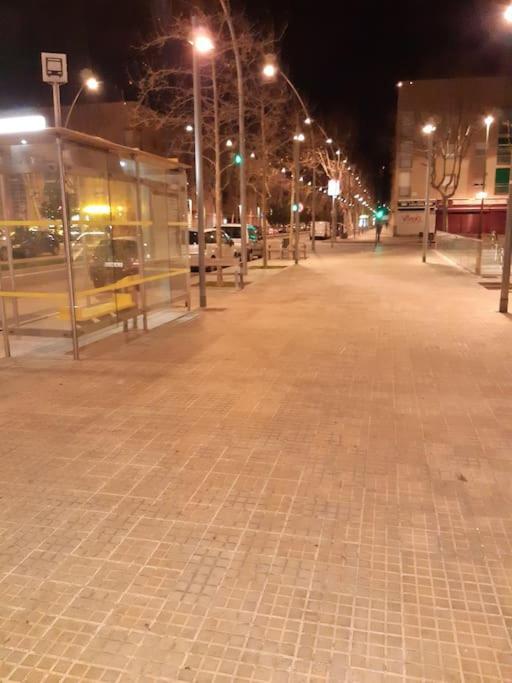 Gran Apartamento Cerca Del Aeropuerto Apartamento El Prat de Llobregat Exterior foto