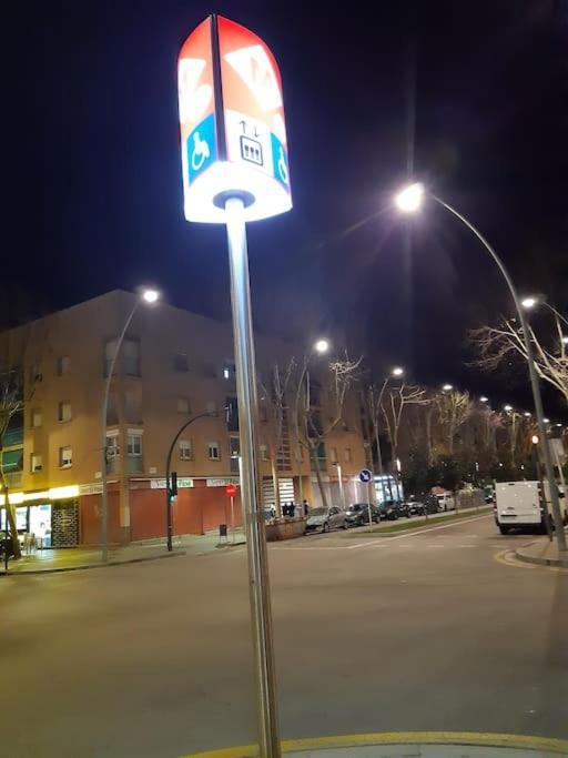 Gran Apartamento Cerca Del Aeropuerto Apartamento El Prat de Llobregat Exterior foto